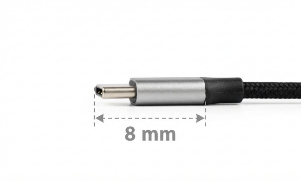 USB Cable Tip Width